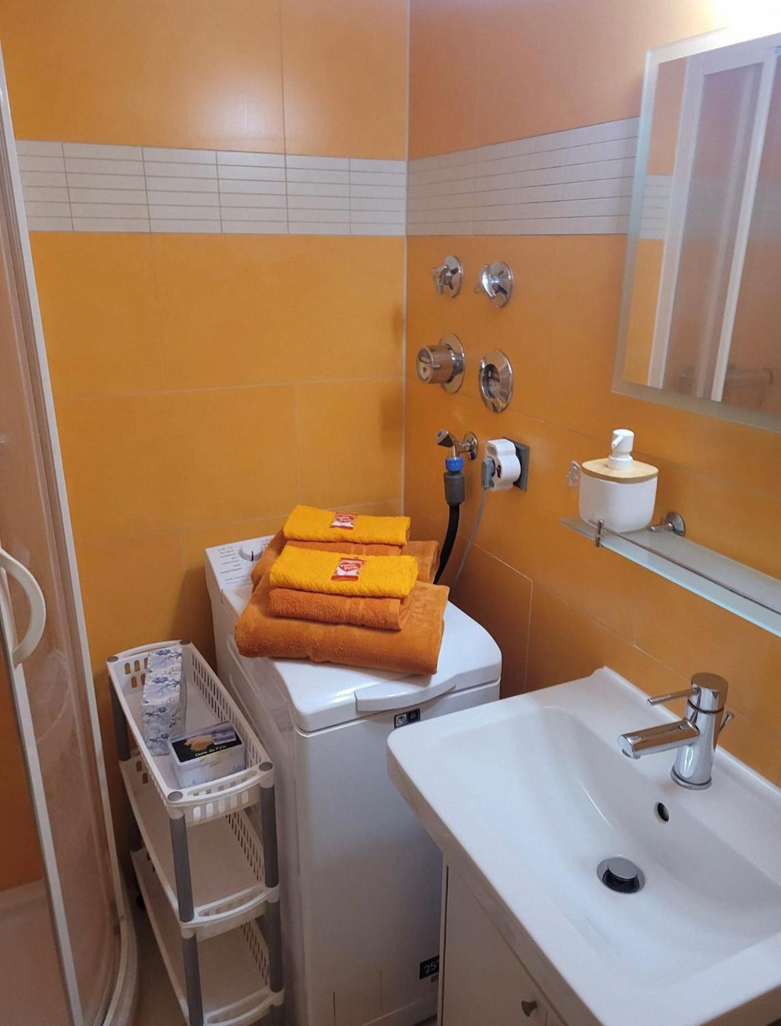 Schnuckeliges Appartement In Prien Am Chiemsee Eksteriør billede