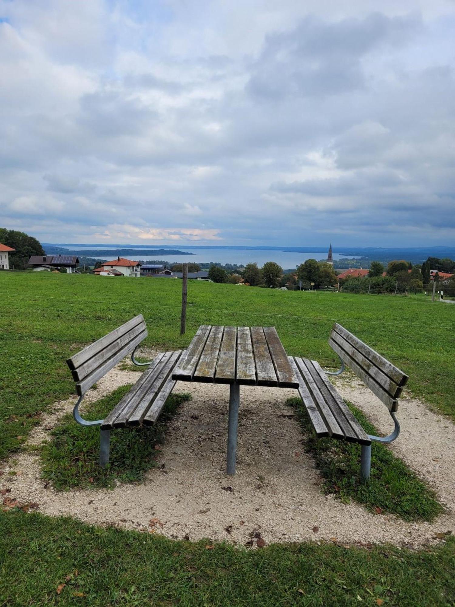 Schnuckeliges Appartement In Prien Am Chiemsee Eksteriør billede