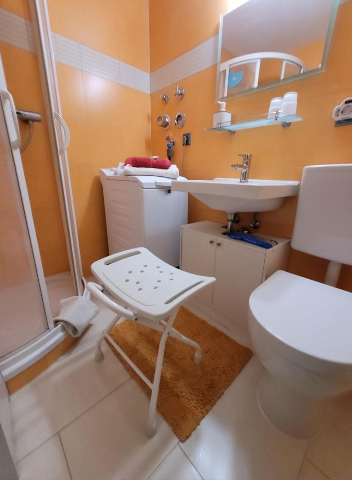 Schnuckeliges Appartement In Prien Am Chiemsee Eksteriør billede