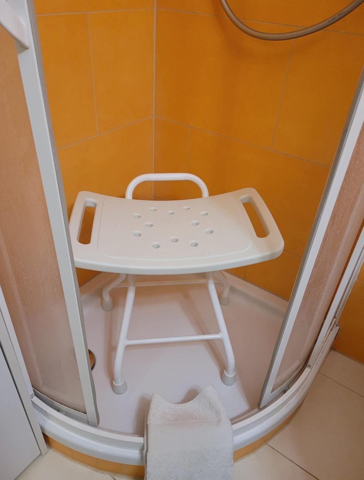 Schnuckeliges Appartement In Prien Am Chiemsee Eksteriør billede